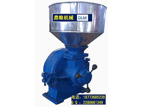 30型磨片式粉碎機(jī)、磨粉機(jī)磨粉機(jī)，磨片式，產(chǎn)量達(dá)1000公斤時,粗細(xì)可調(diào)